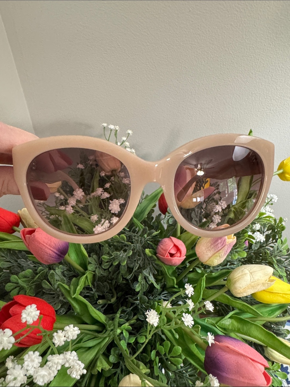 MCM Sunglasses 606S 290 Nude Beige with case - Picture 5 of 9